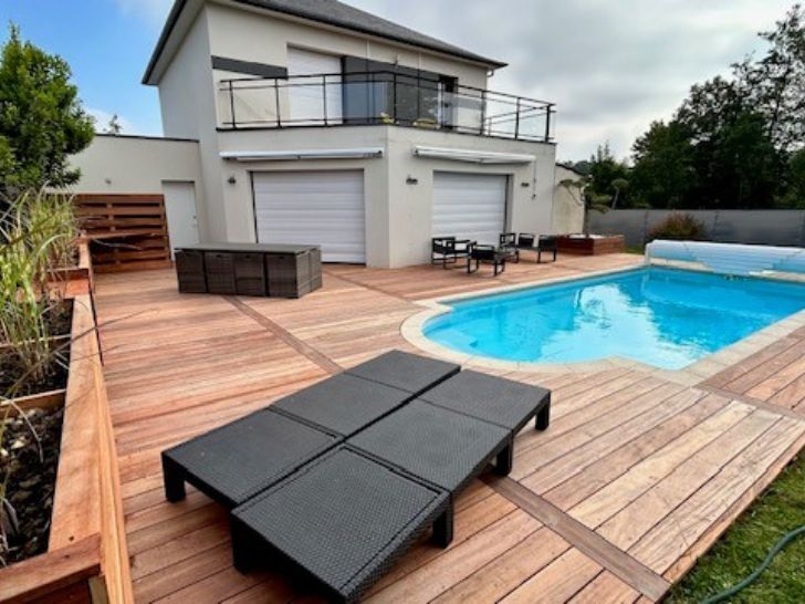 lame terrasse muiracatiara bord de piscine