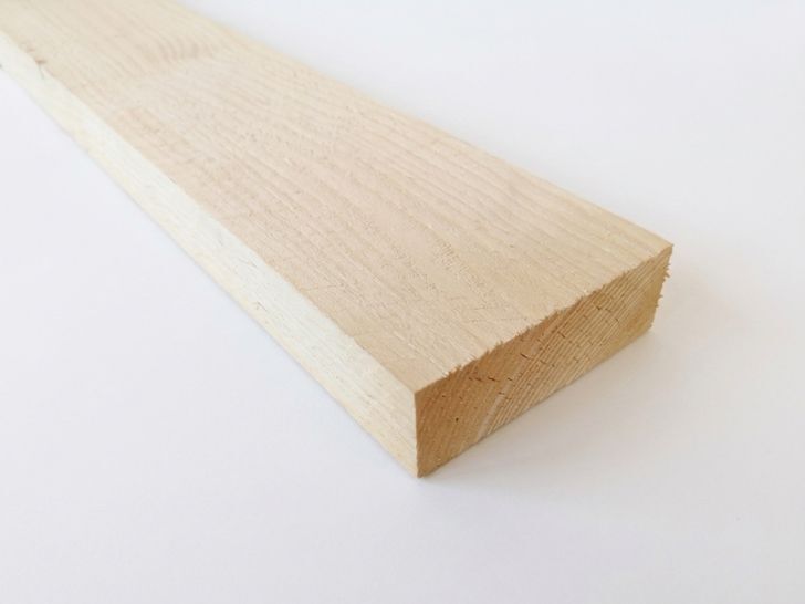 Planche sapin - bois de charpente